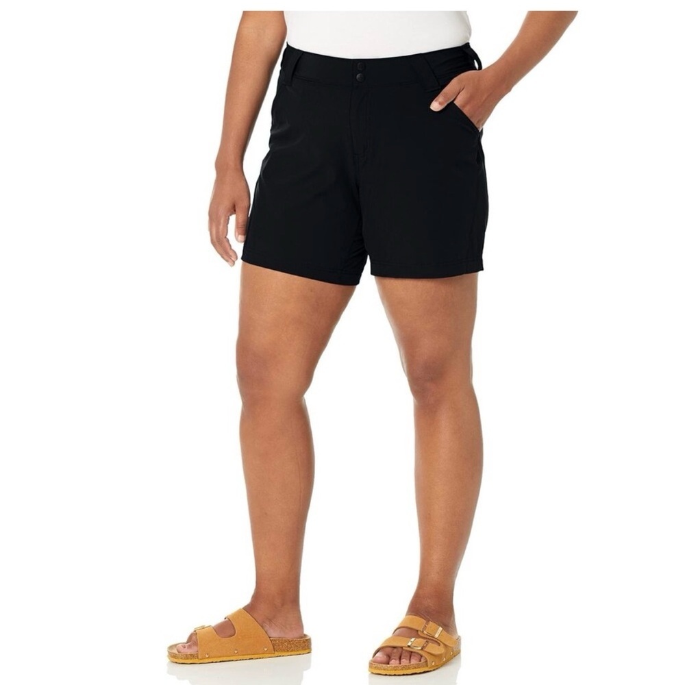 Columbia Black Coral Point ll Shorts | L - Picture 3 of 9